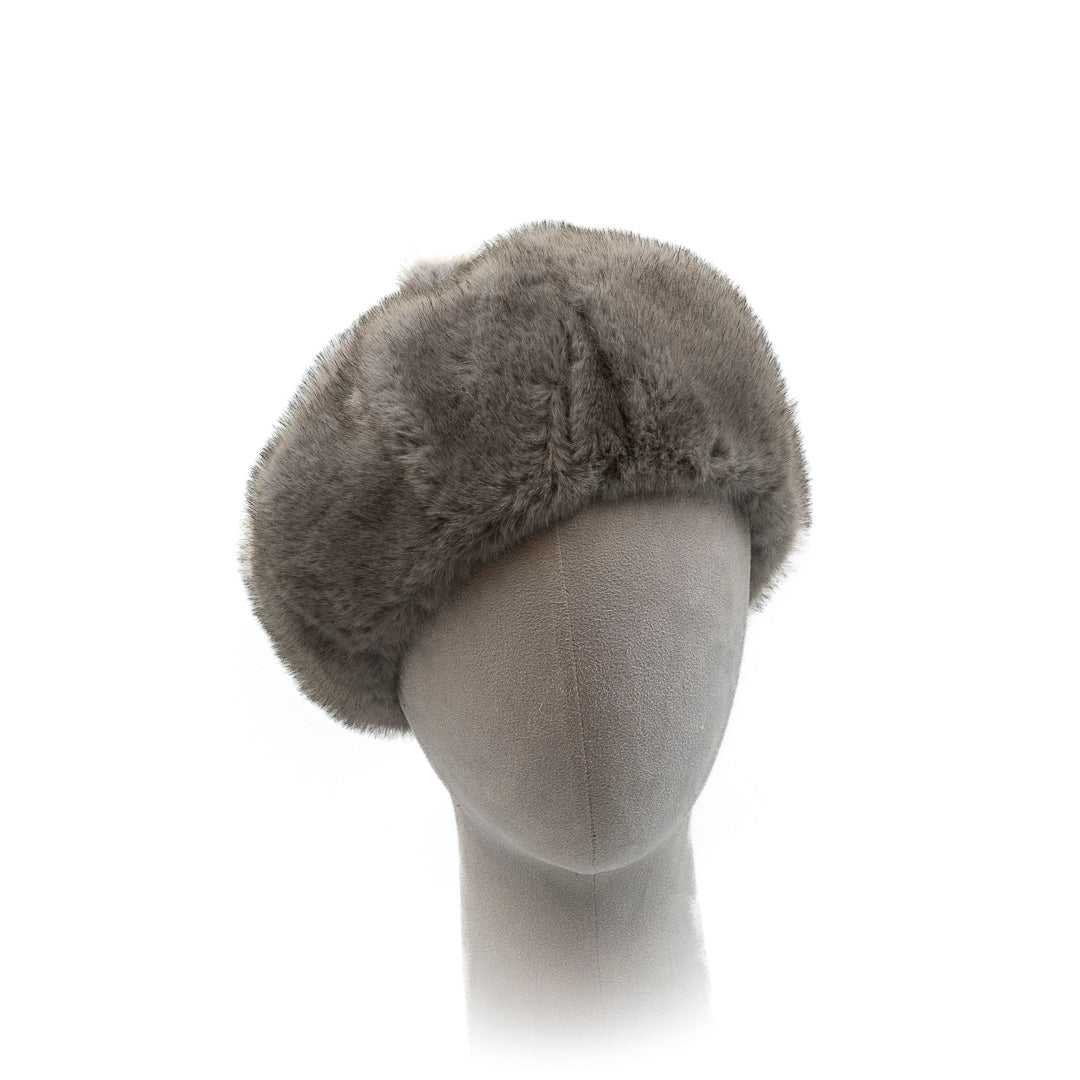 Berretto in eco pelliccia