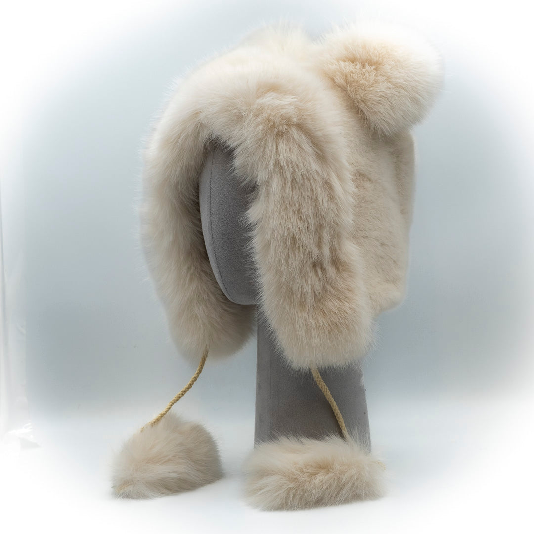 Cappello con orecchie