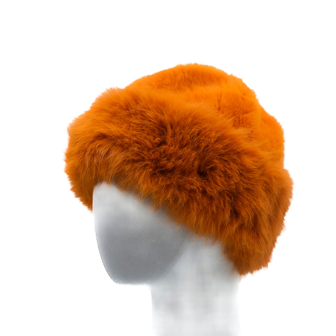 Cappello in eco pelliccia colorata