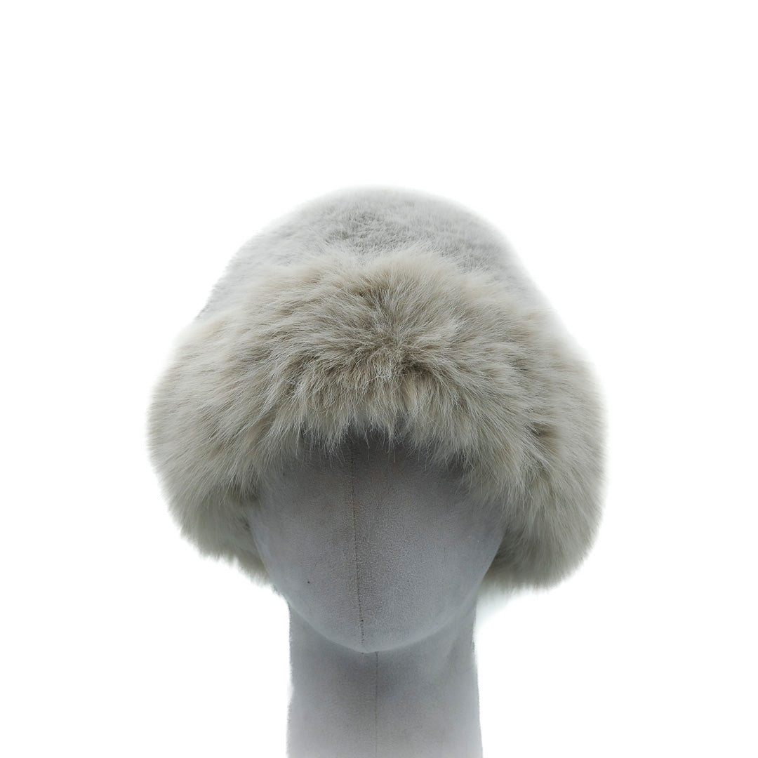 Cappello in eco pelliccia colorata