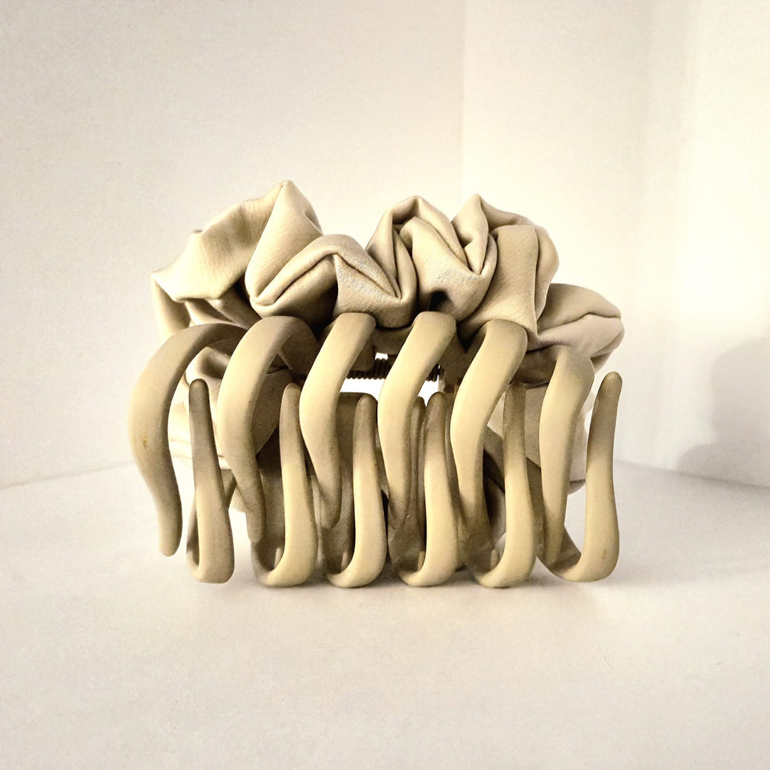 Pinza per capelli con frappa