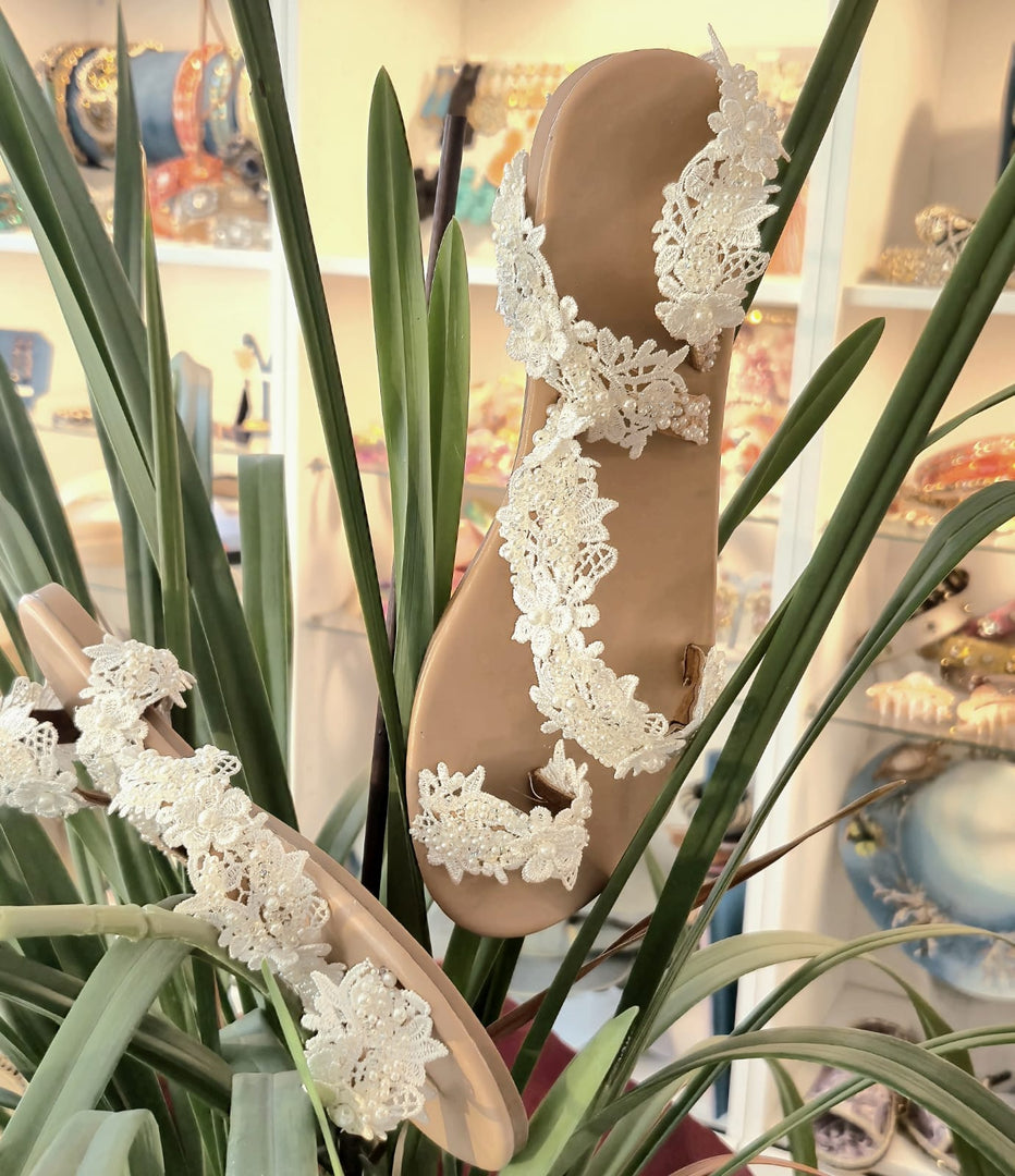 Sandali bassi sposa con pizzo e perline
