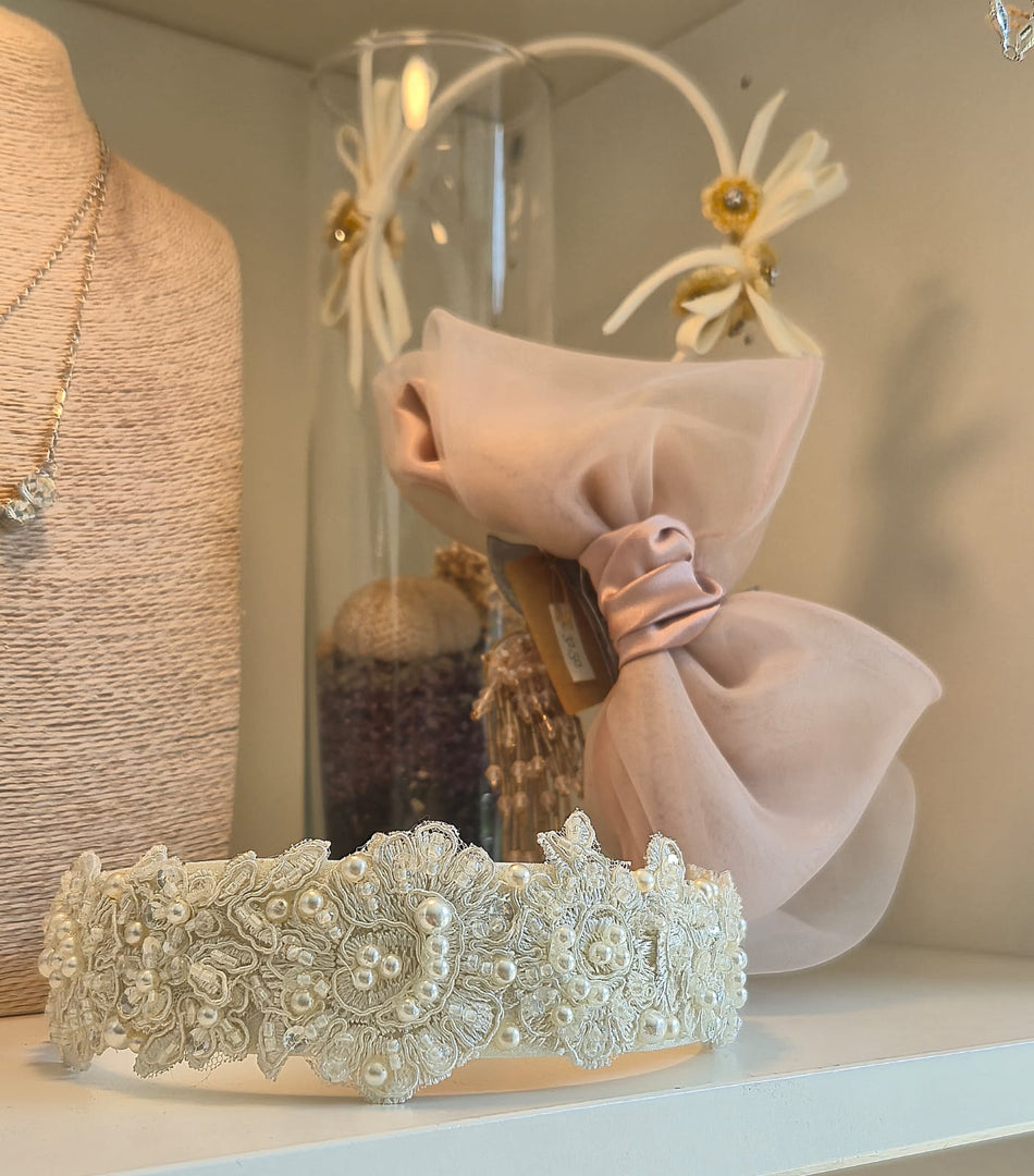 Cerchietto in pizzo ricamato sposa